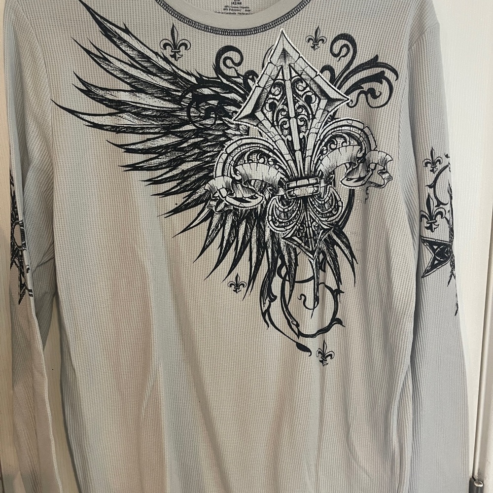 No Boundaries Gray Winged Graphic Long Sleeve Shirt Sz: L SKU: 0616-36